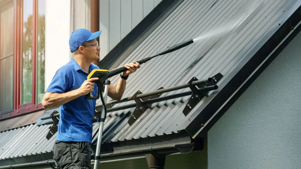 Roof Brackets with Ladders