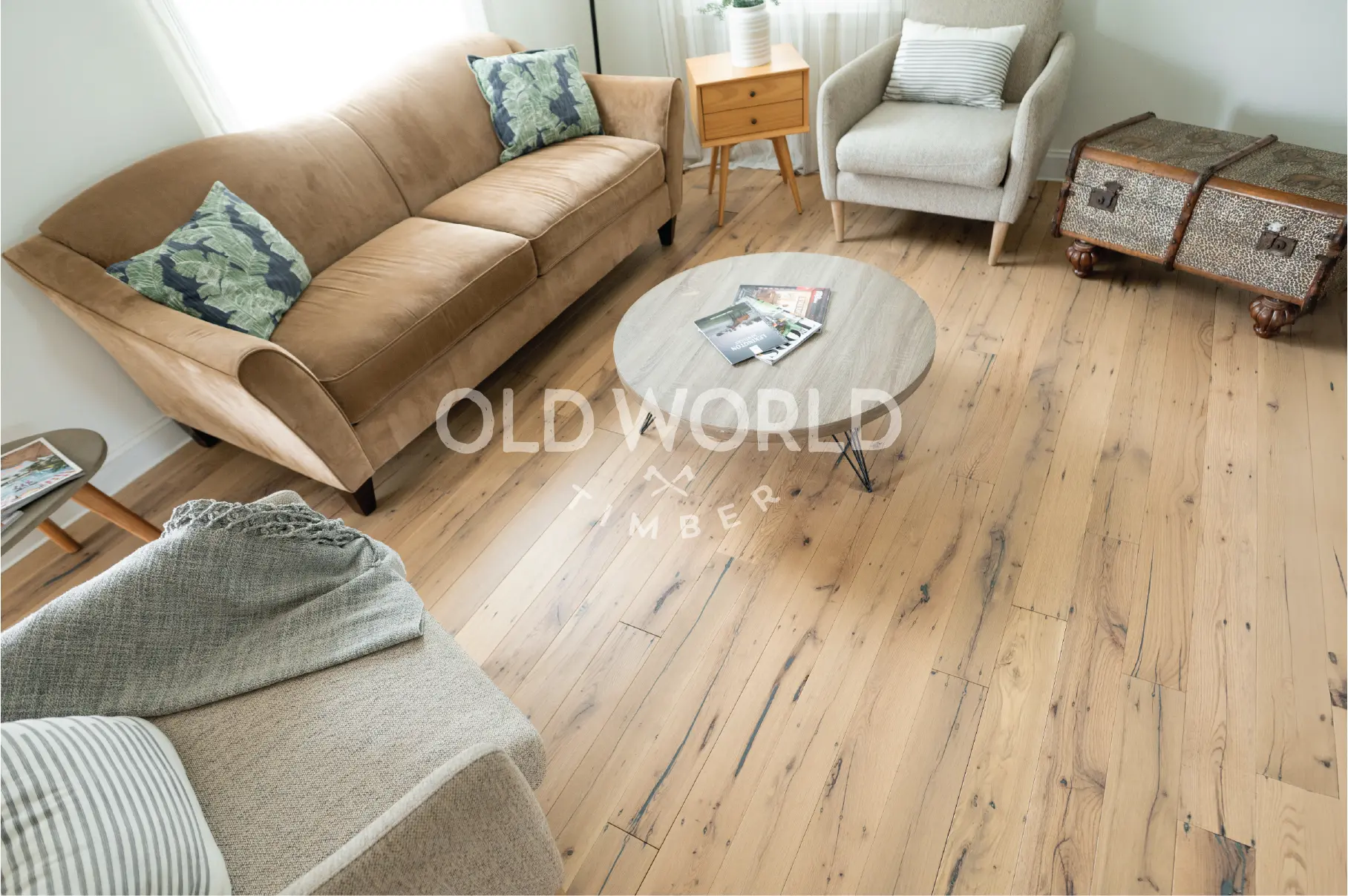 Reclaimed engineered oak flooring with clean face detail, milled from historic warehouse hardwoods.